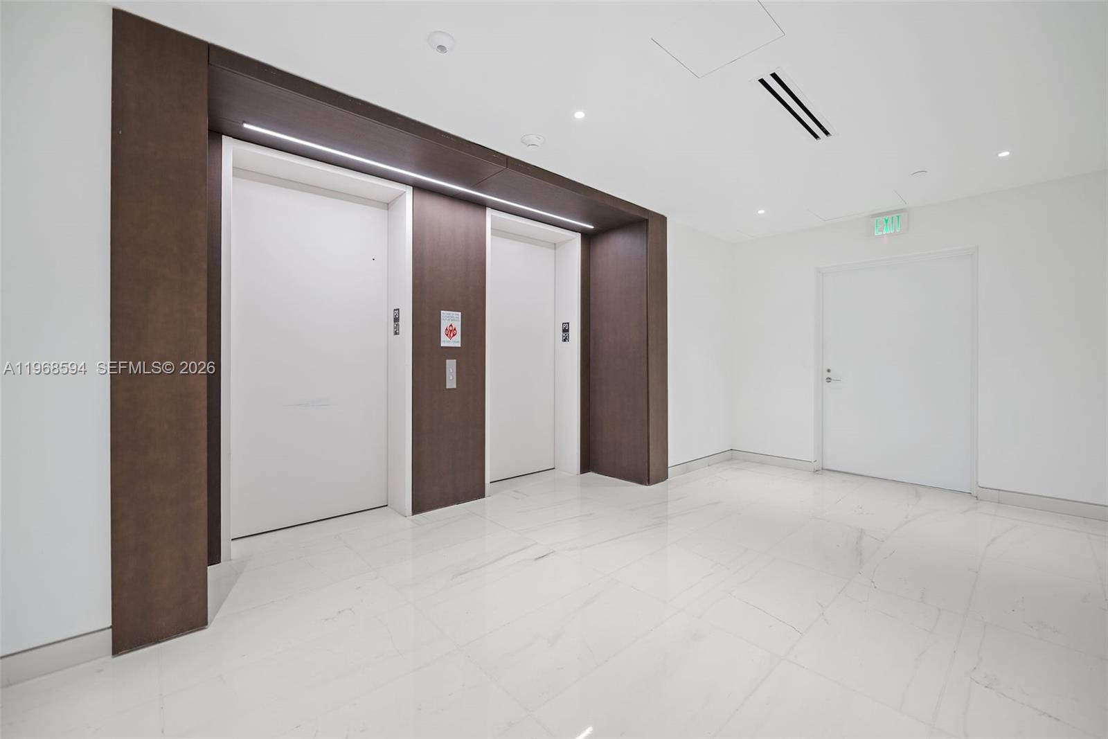 300 Biscayne Blvd Way