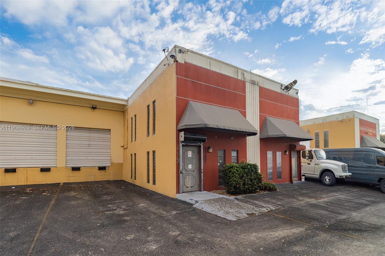 3337 NW 74th Avenue