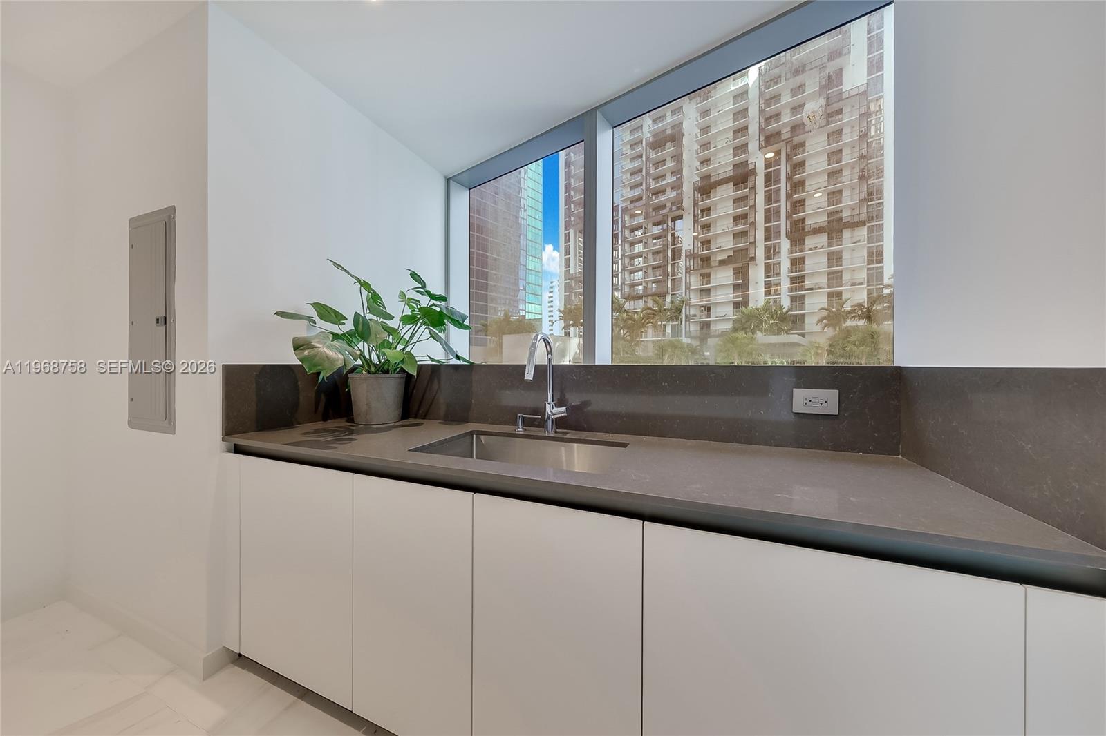 300 Biscayne Boulevard Way