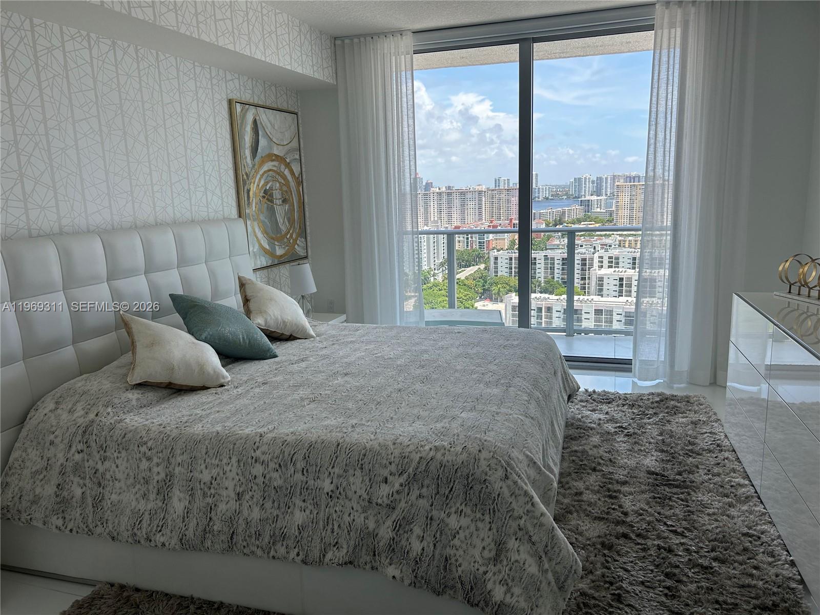 300 Sunny Isles Boulevard