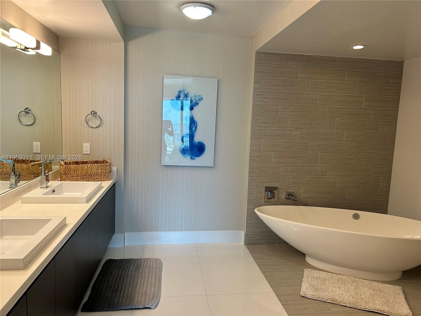300 Sunny Isles Boulevard