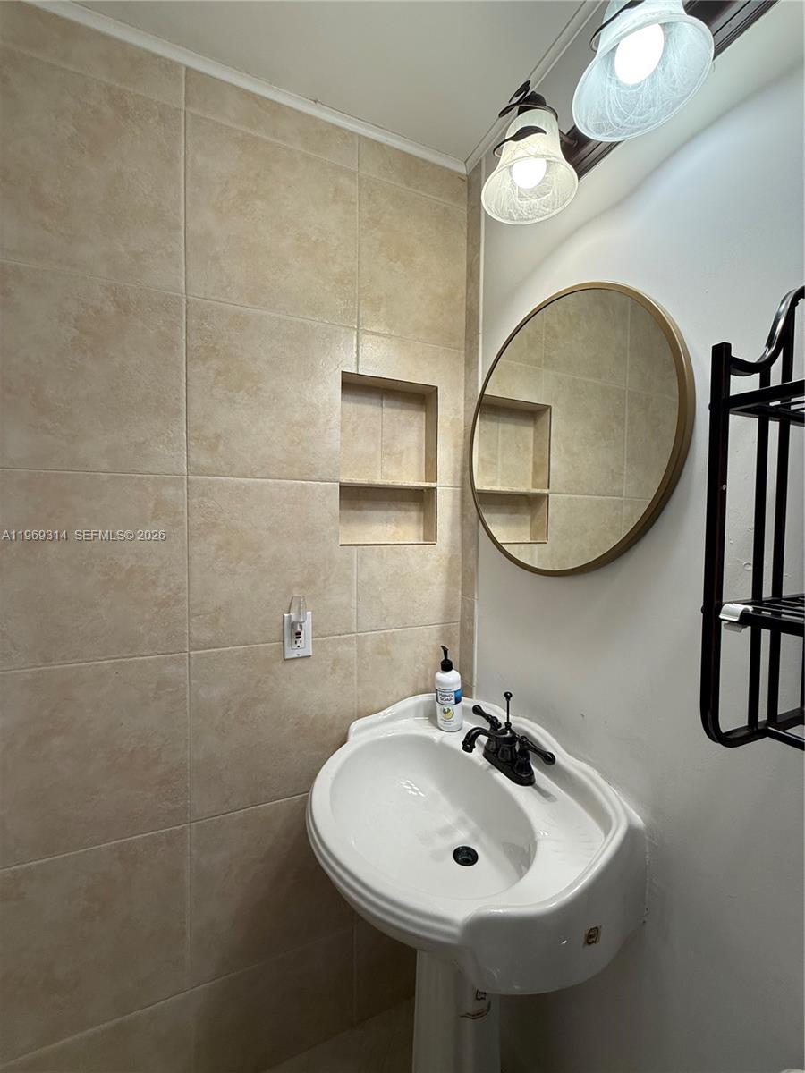 127 Tuscany B