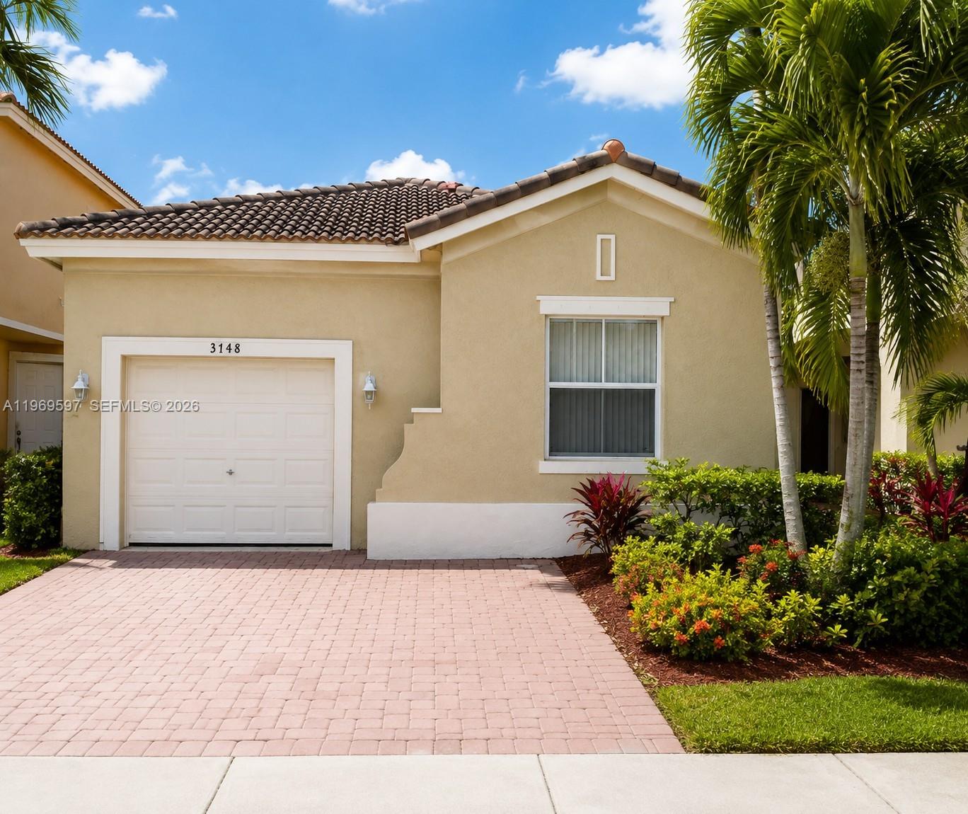 3748 NE 9th Court