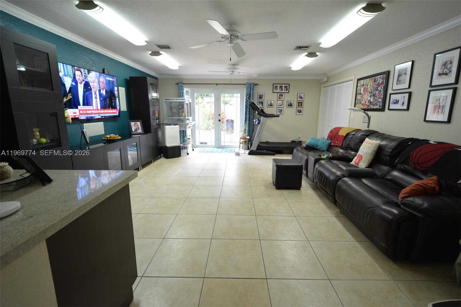 890 E 38th Street
