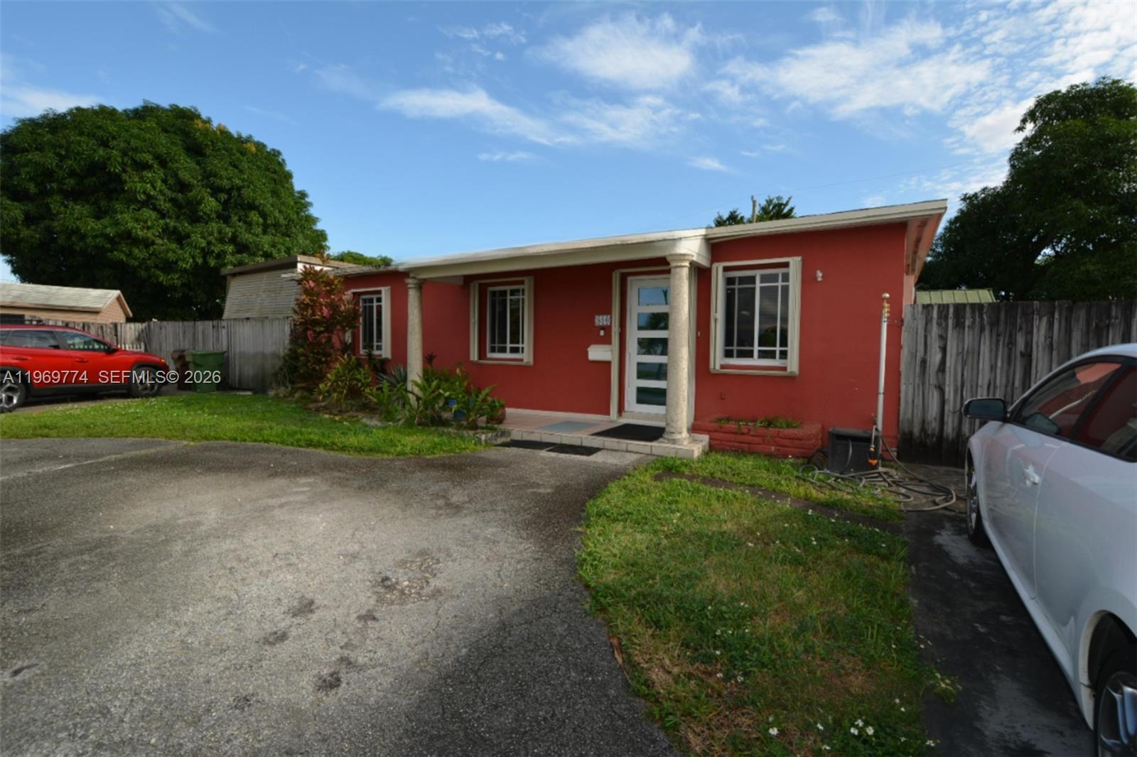 890 E 38th Street
