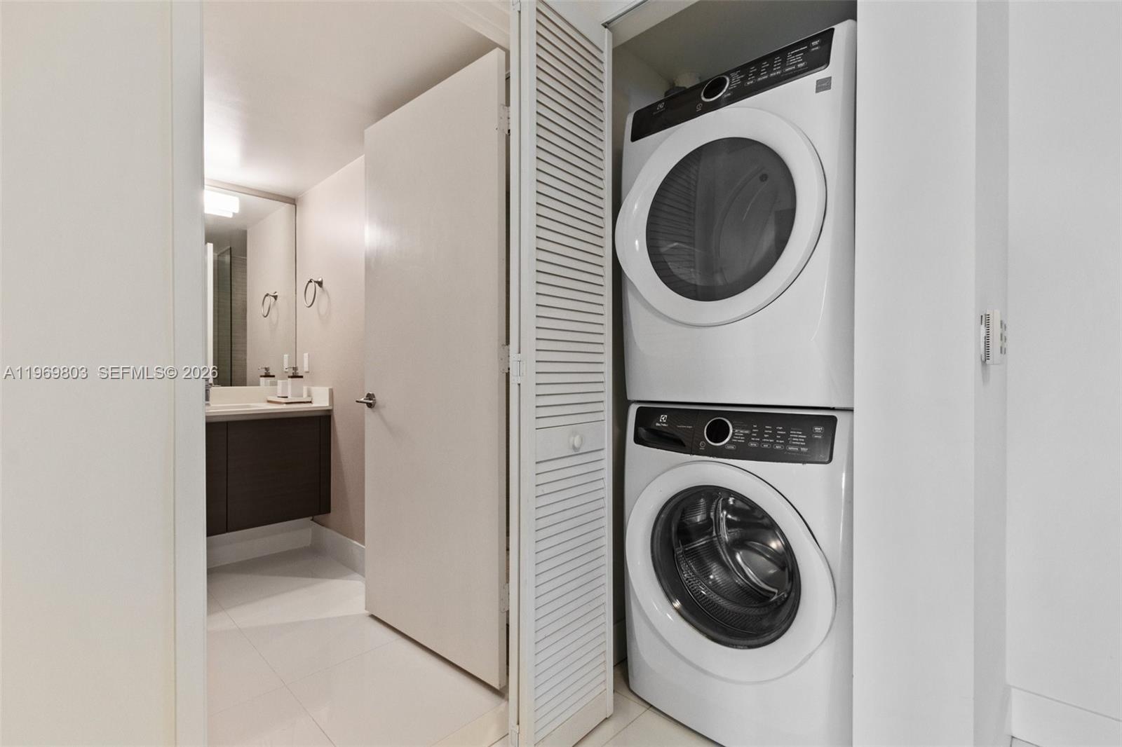 300 Sunny Isles Boulevard