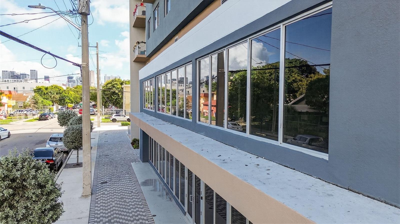 1110 NW 1 Street