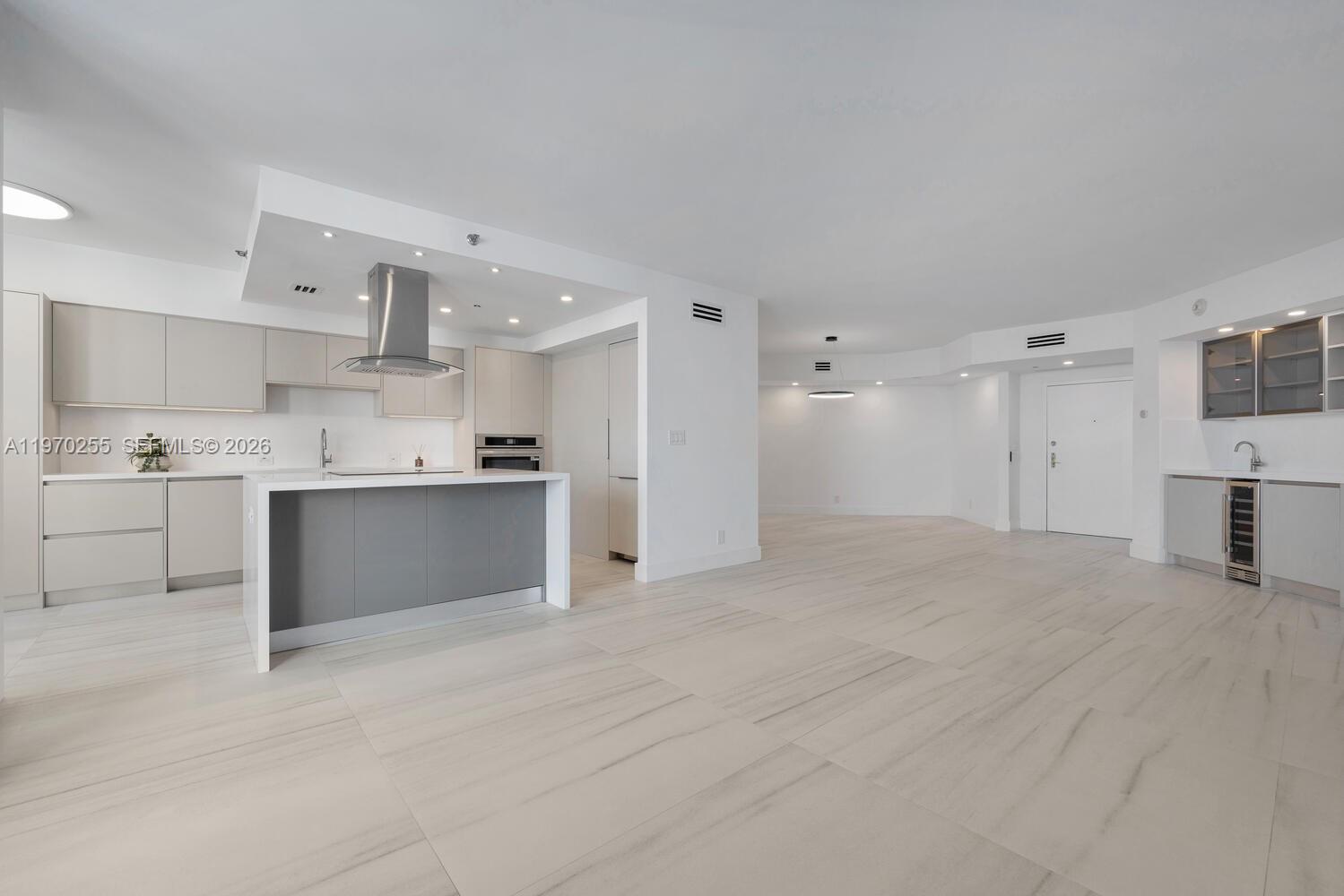 3000 Island Boulevard