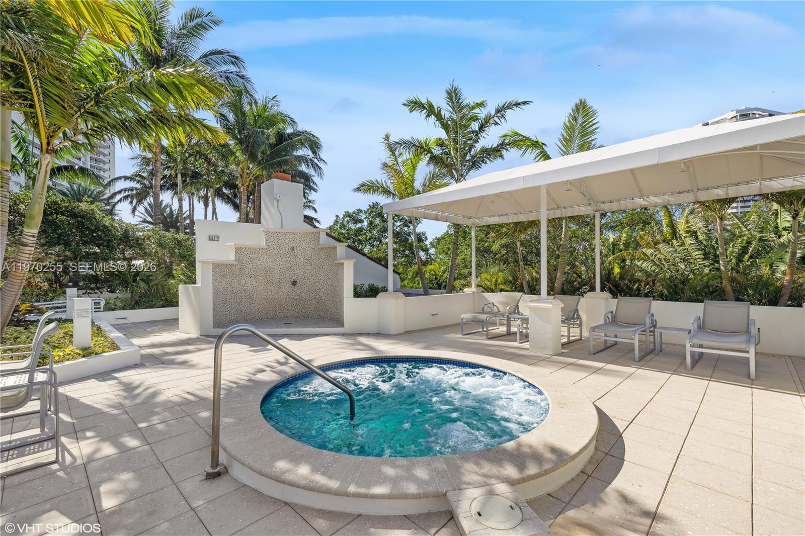 3000 Island Boulevard