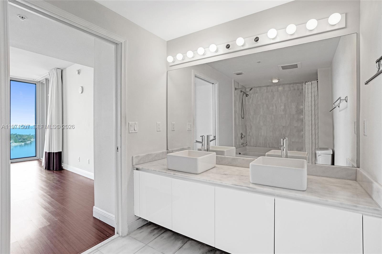 601 NE 36th Street