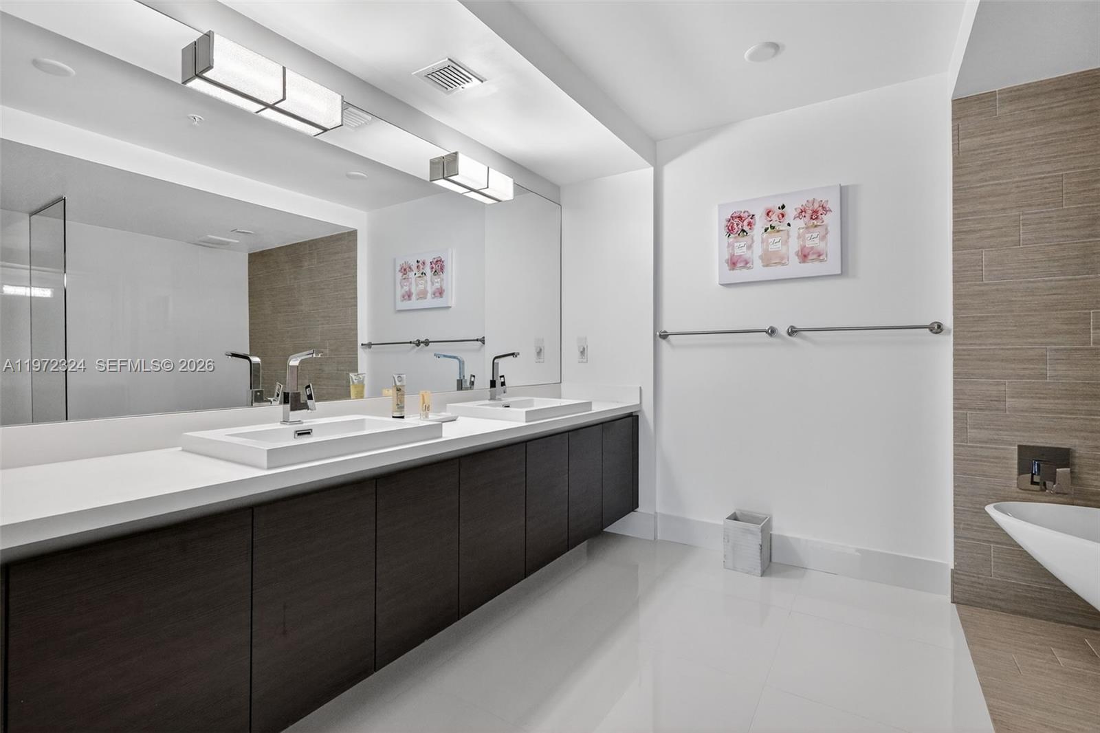 300 Sunny Isles Boulevard