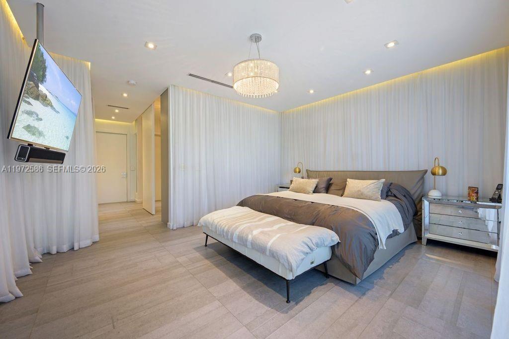1615 Diplomat Drive
