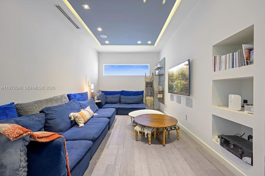 1615 Diplomat Drive