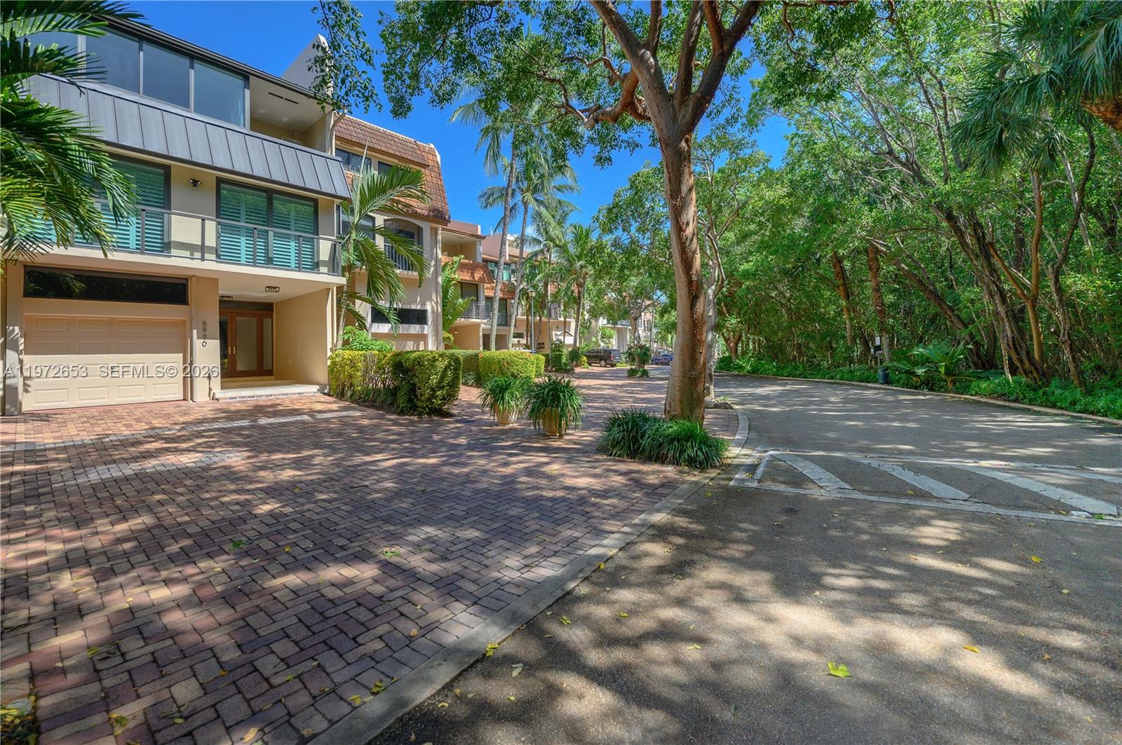 5990 Paradise Point Drive