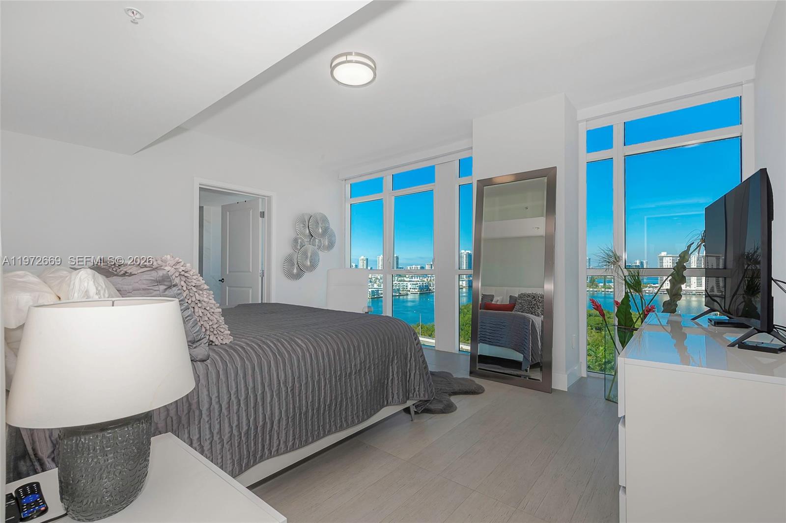 400 Sunny Isles Boulevard