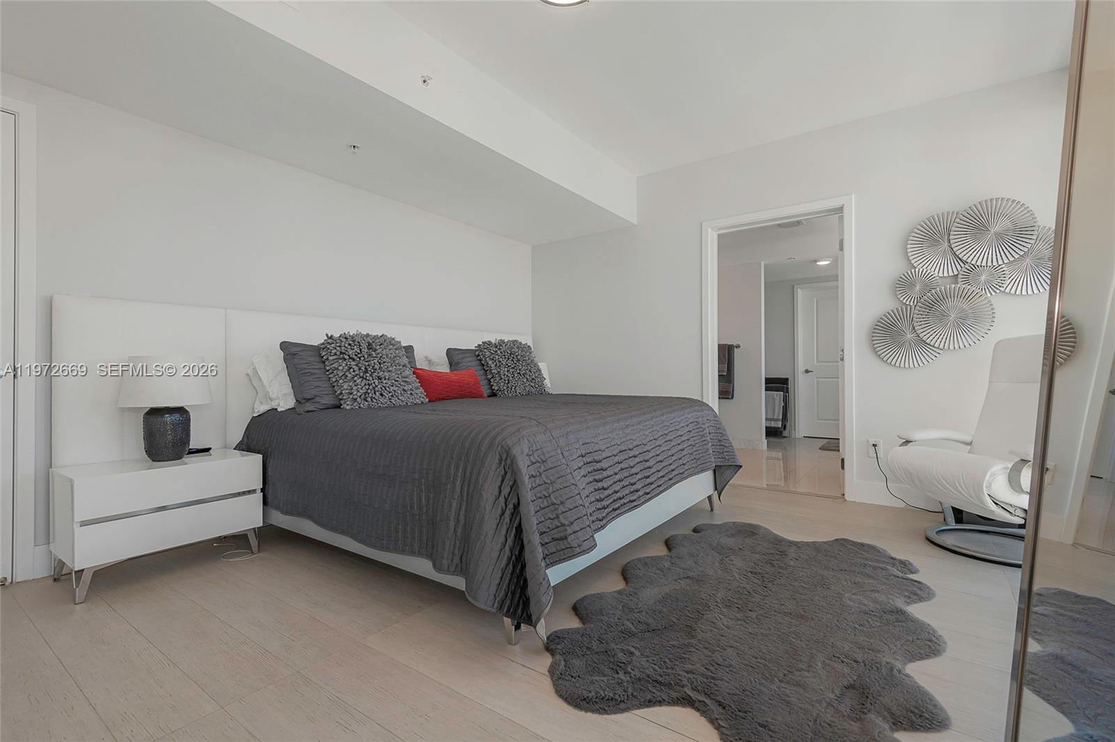 400 Sunny Isles Boulevard