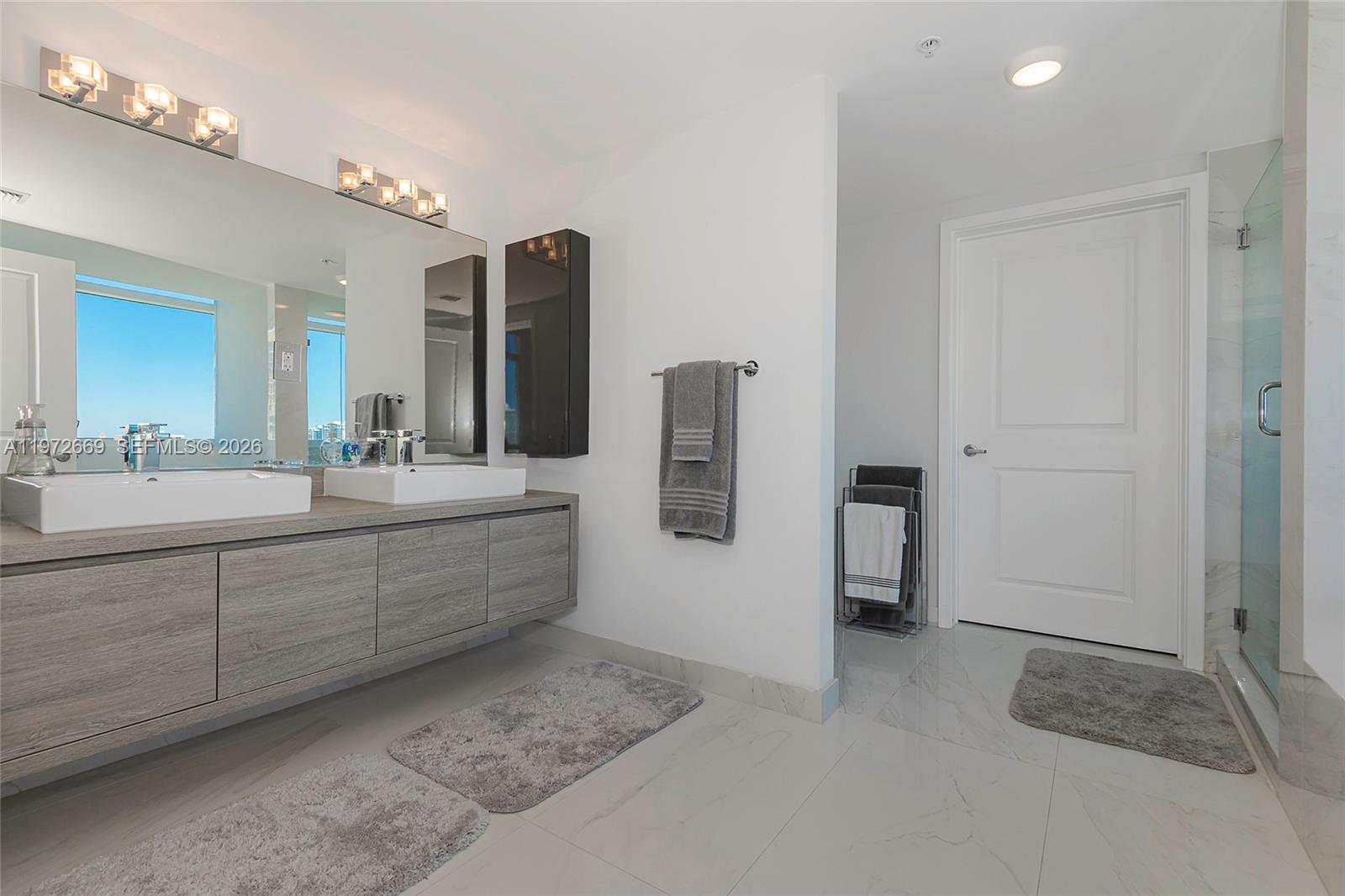 400 Sunny Isles Boulevard