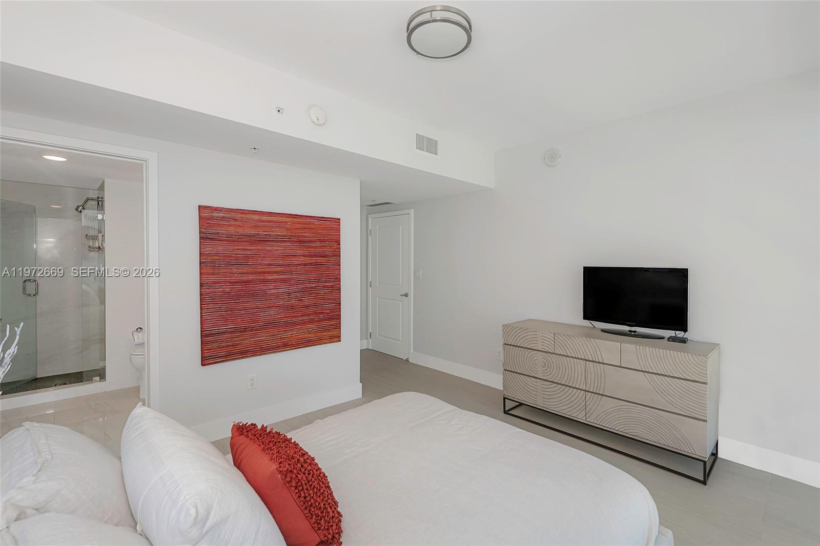 400 Sunny Isles Boulevard