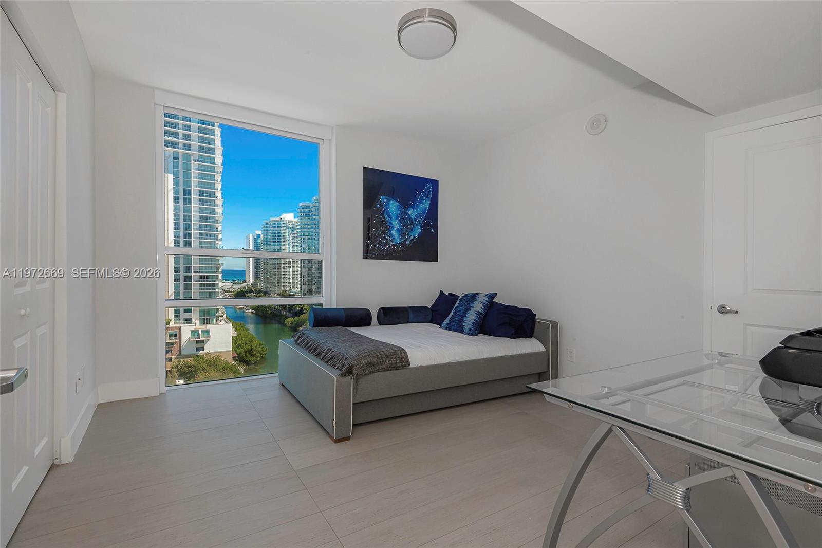 400 Sunny Isles Boulevard