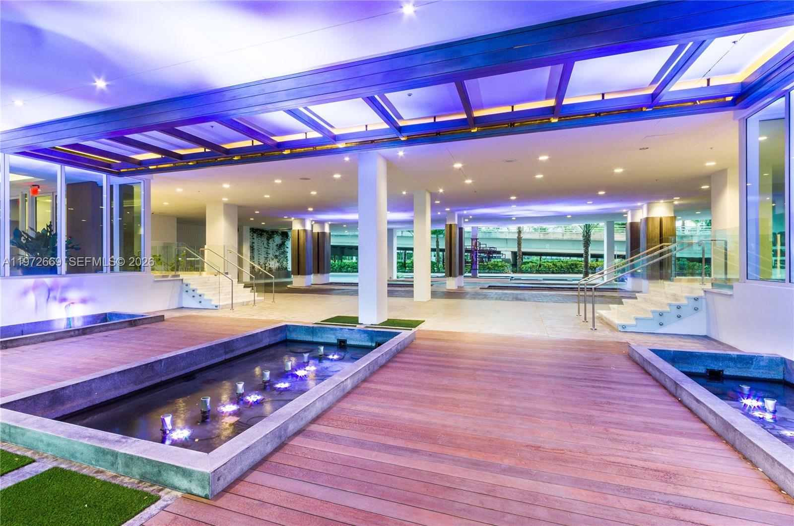 400 Sunny Isles Boulevard