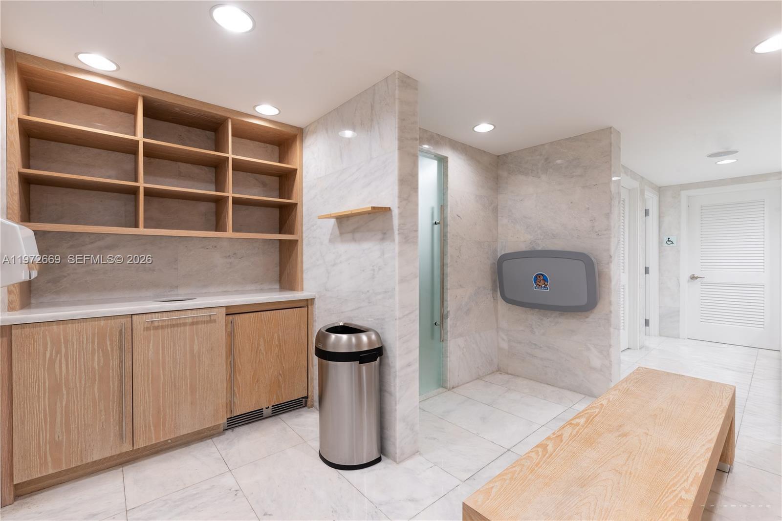 400 Sunny Isles Boulevard
