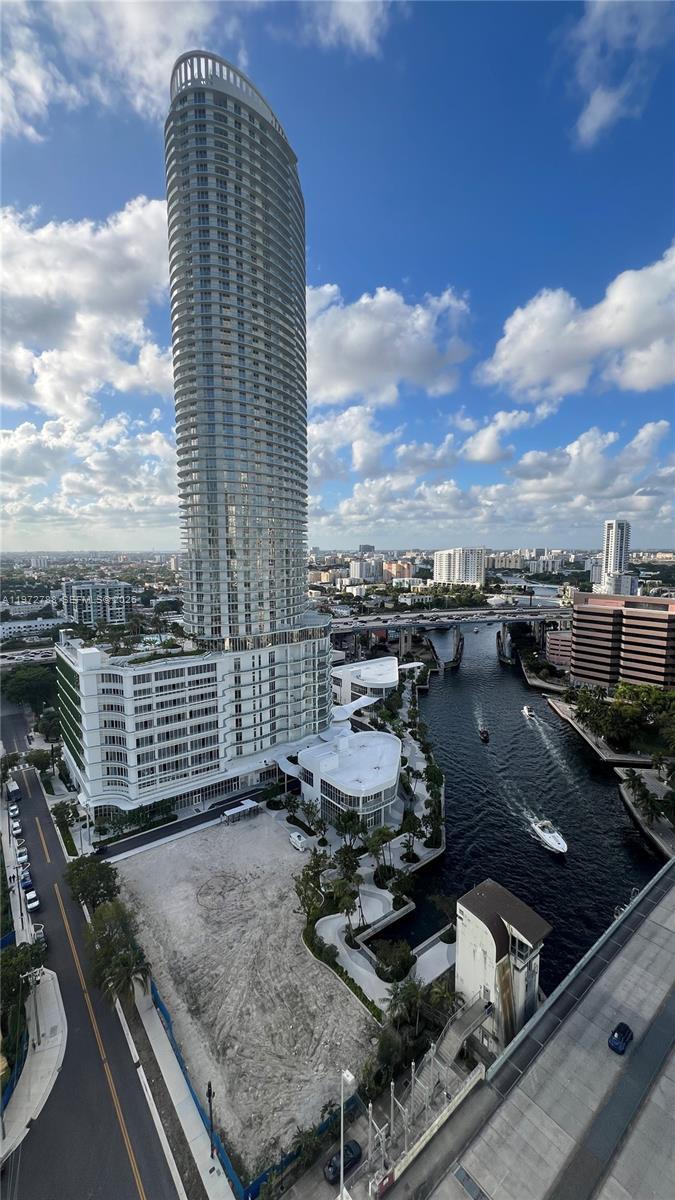 185 SW 7th Street