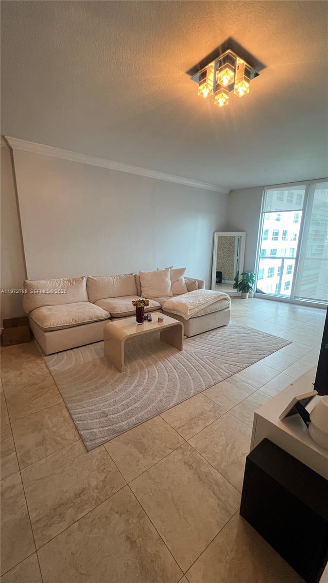 185 SW 7th Street