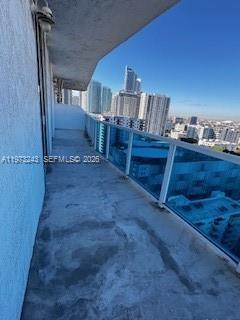 700 NE 25th Street