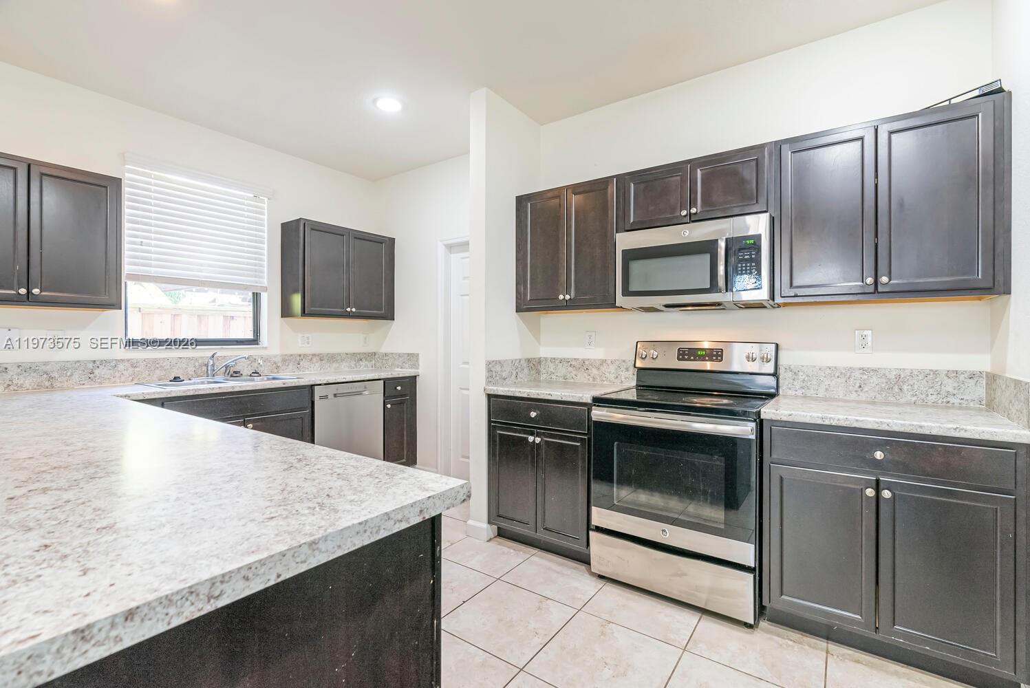 516 SE 35th Terrace