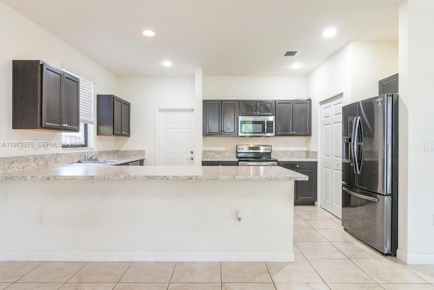 516 SE 35th Terrace
