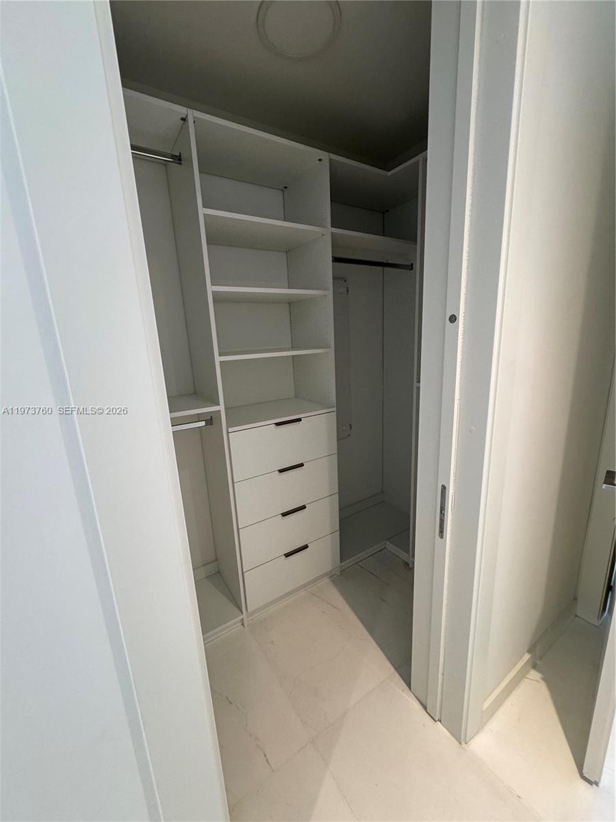 300 Biscayne Blvd Way