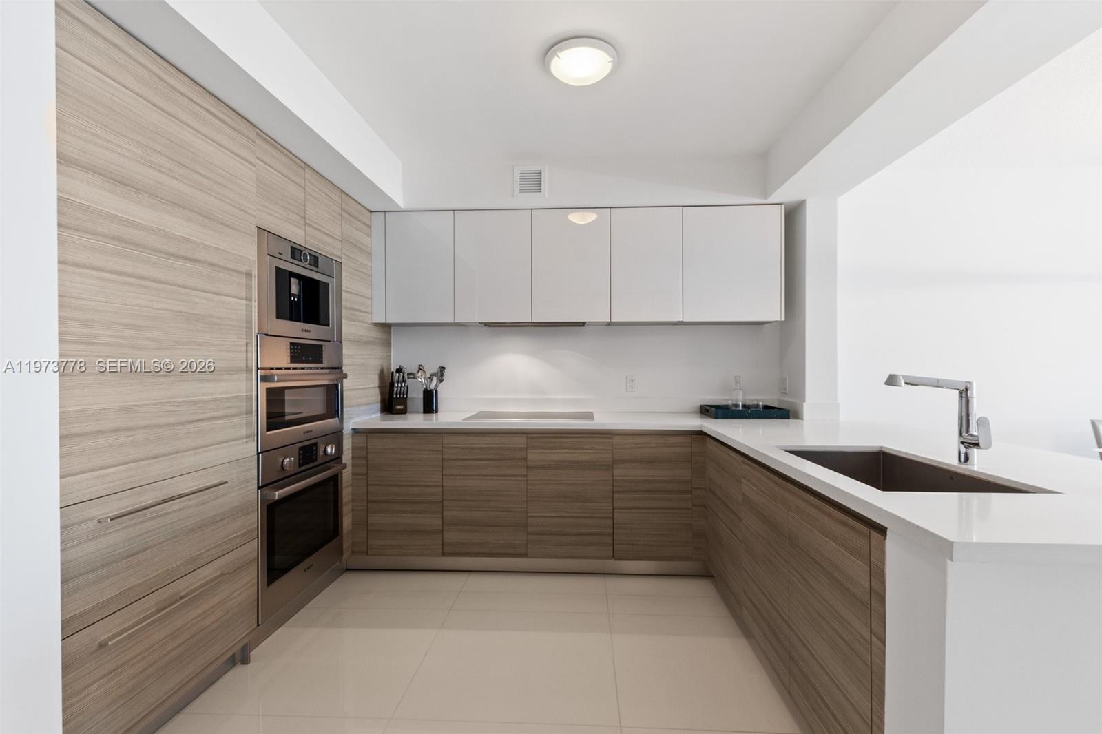 300 Sunny Isles Boulevard