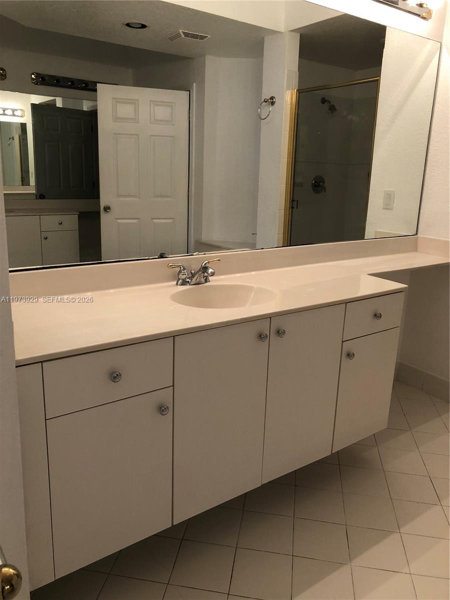 10710 NW 66th Street