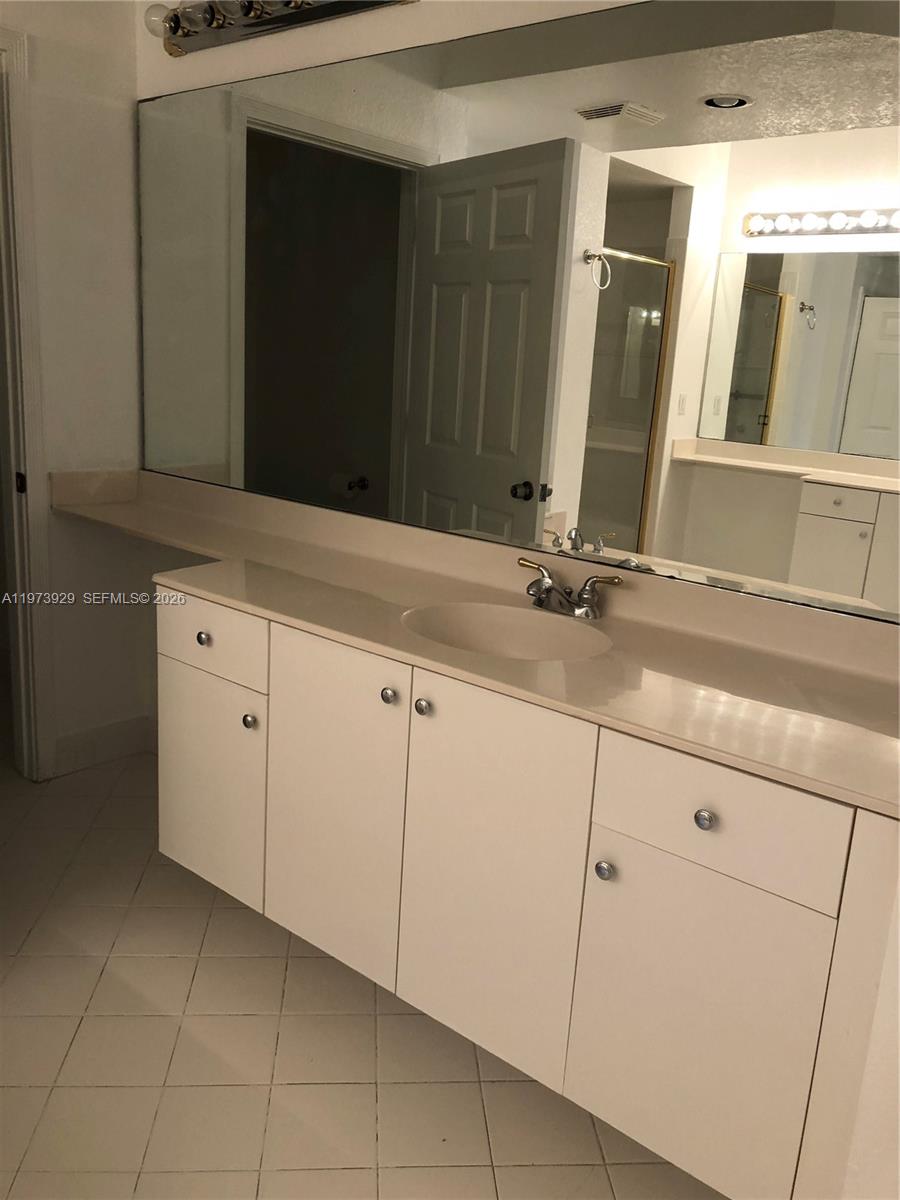 10710 NW 66th Street