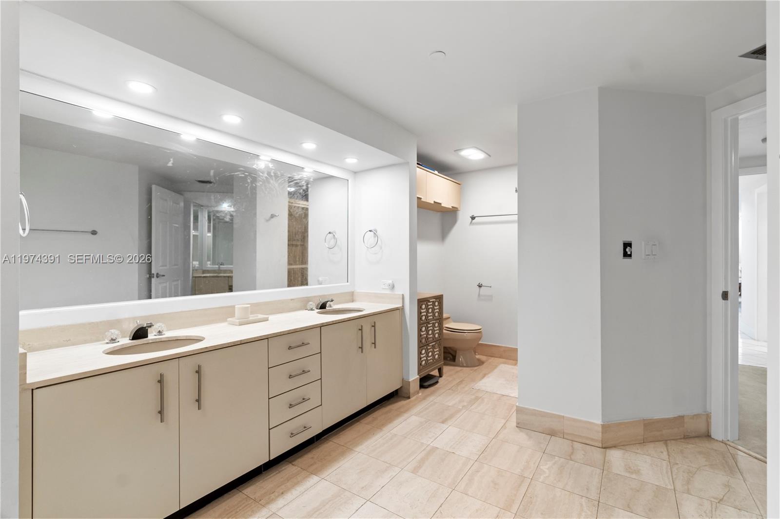 20191 E Country Club Drive