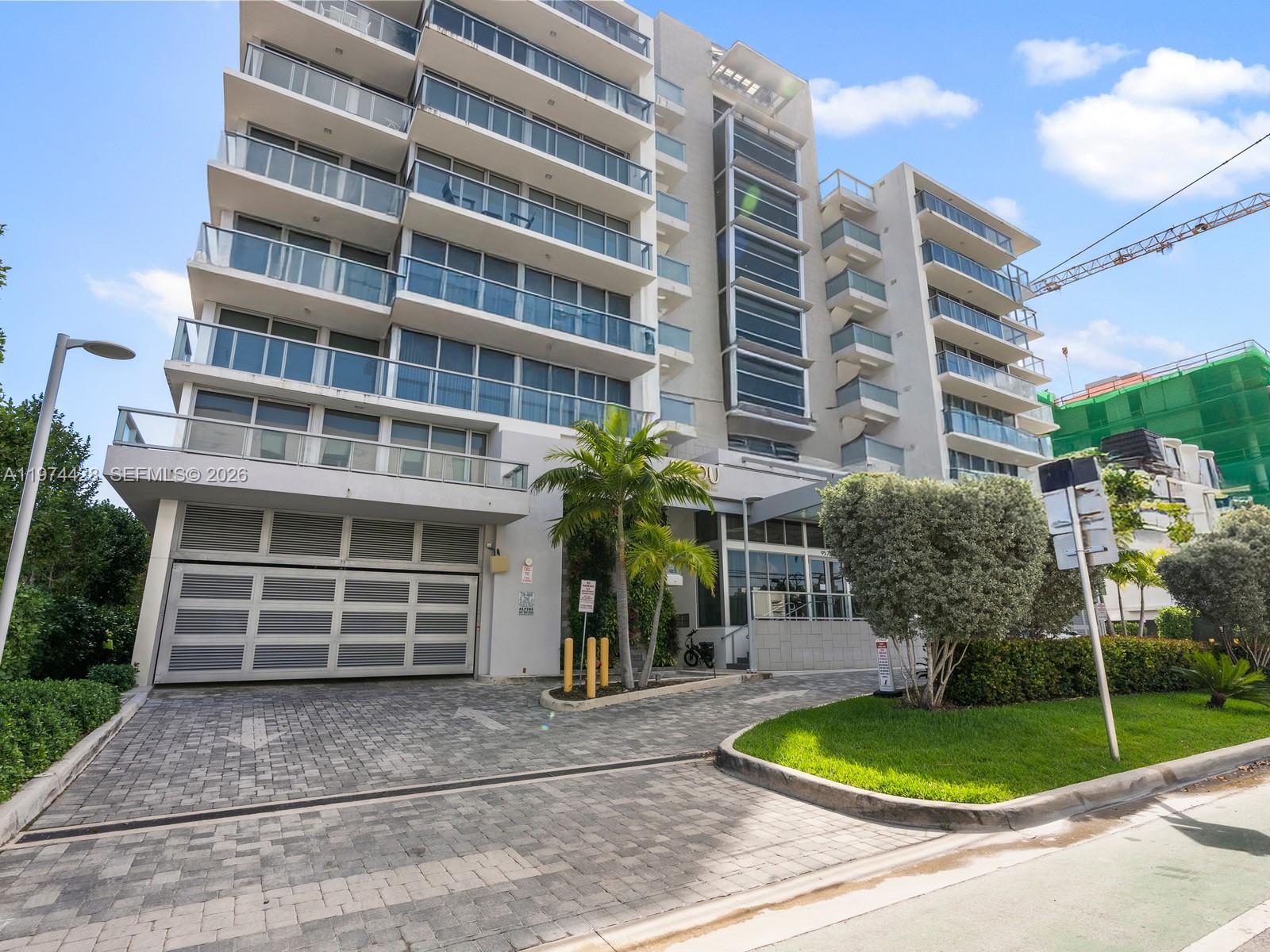 9521 E Bay Harbor Drive