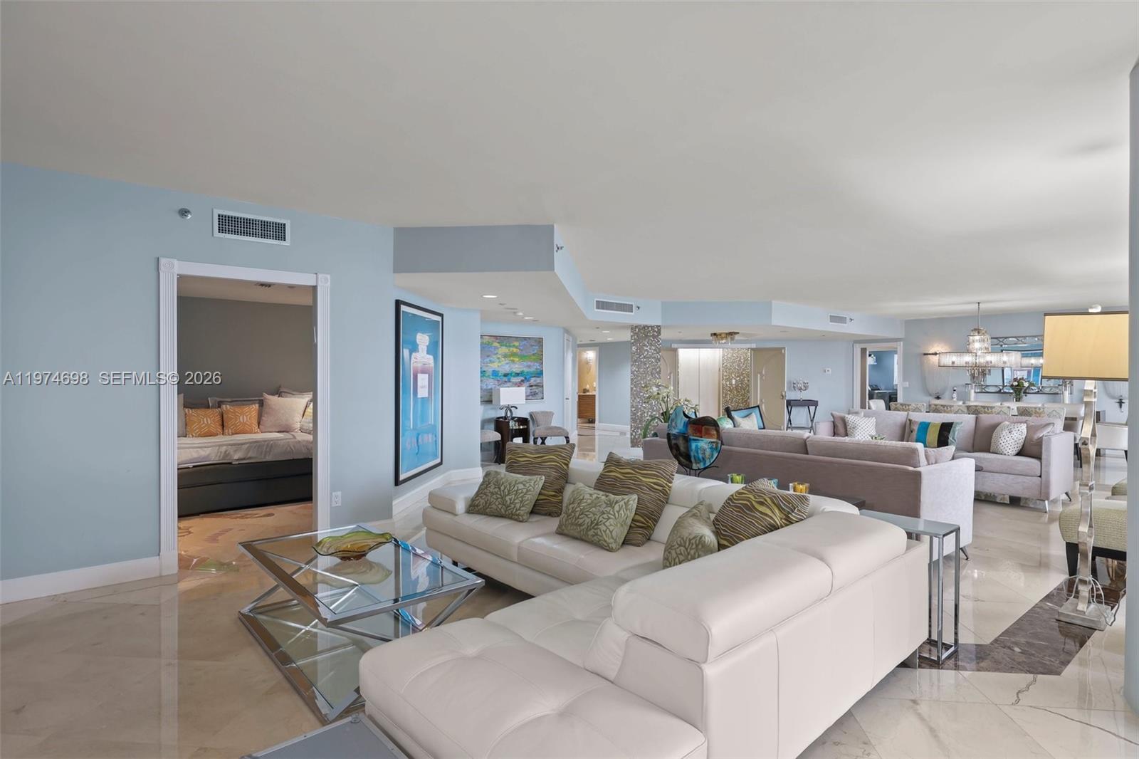 2600 Island Boulevard