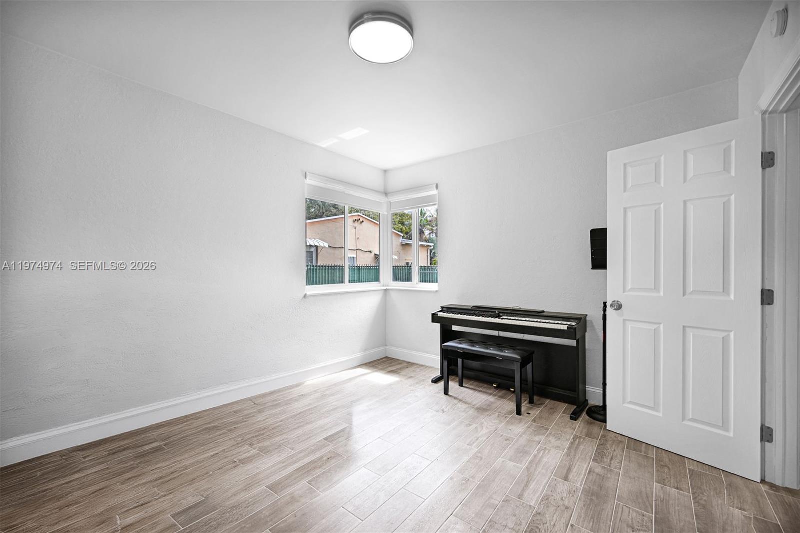 1021 NE 82nd Terrace