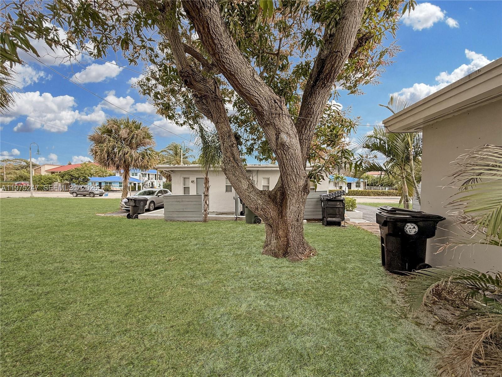 1625 S Federal Highway
