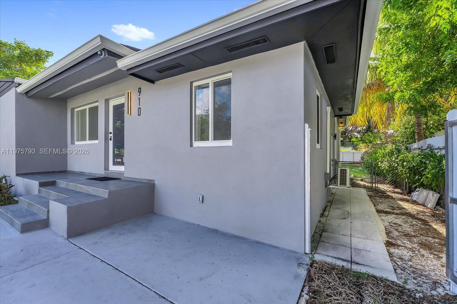 910 NW 133rd Street