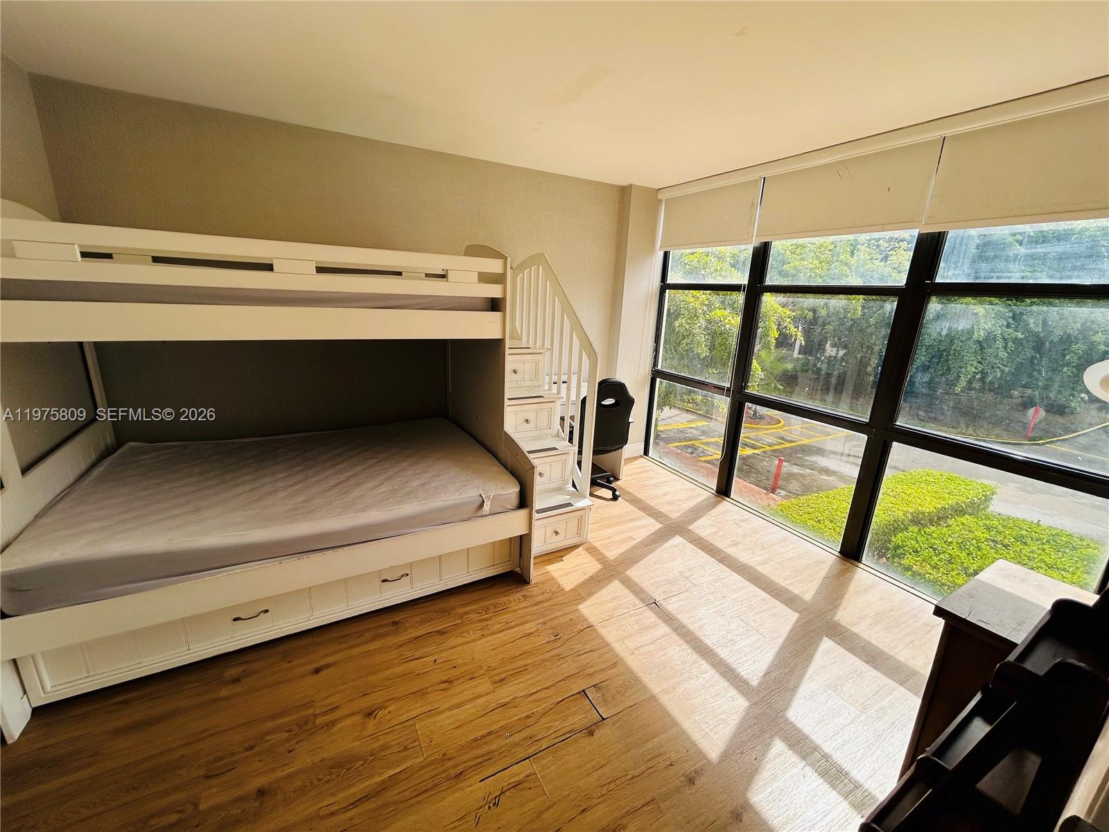 17021 N Bay Road