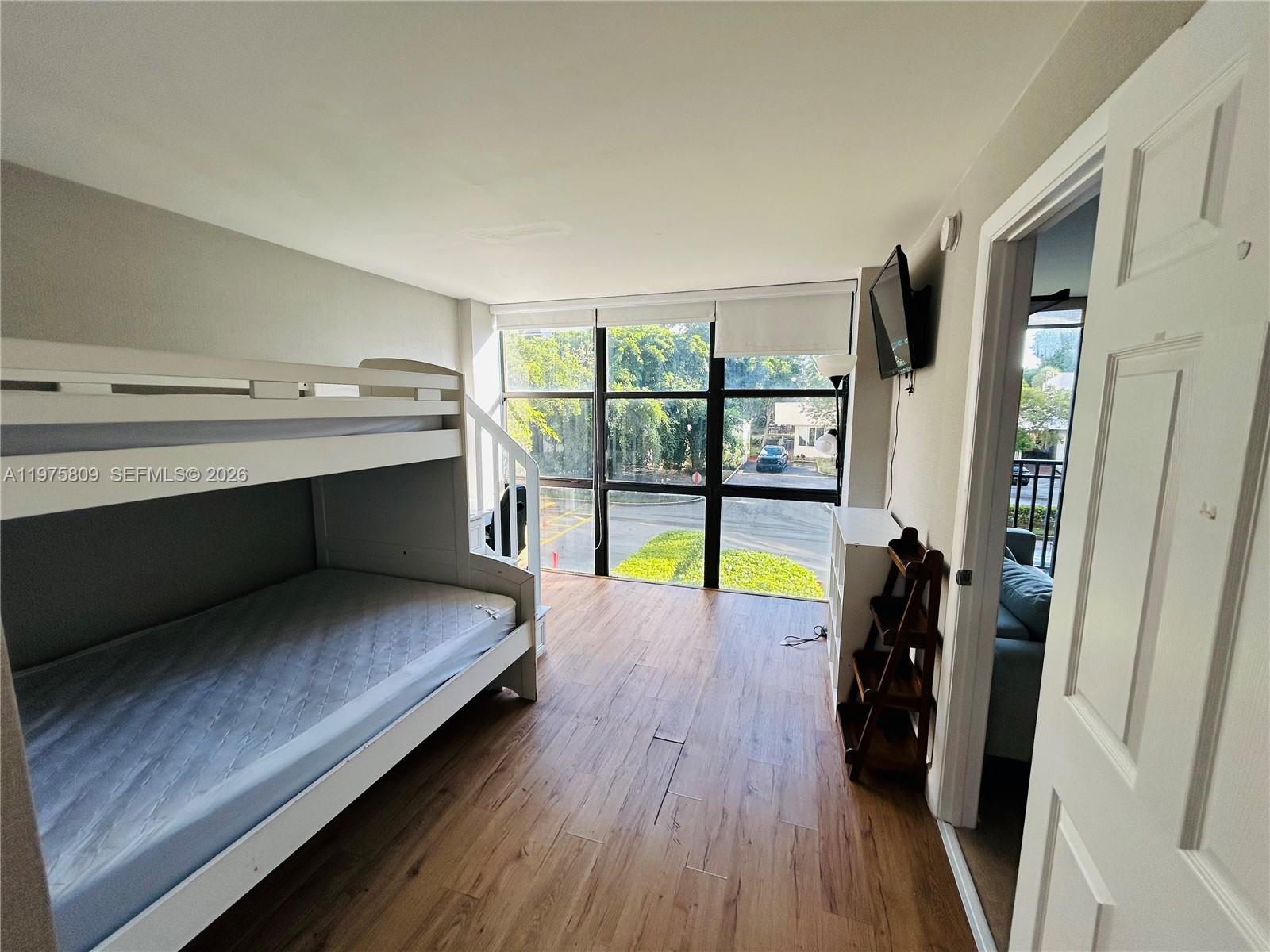 17021 N Bay Road