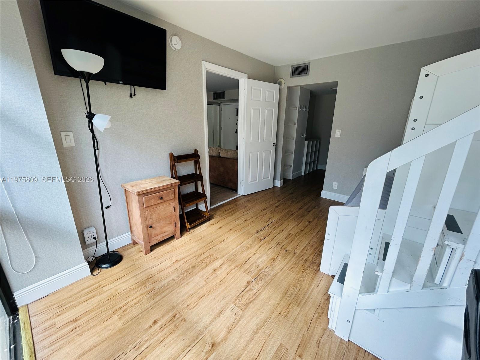 17021 N Bay Road