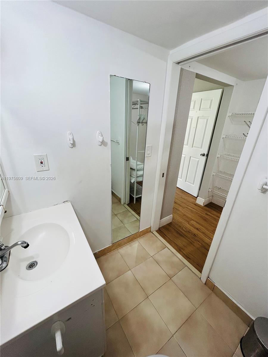 17021 N Bay Road
