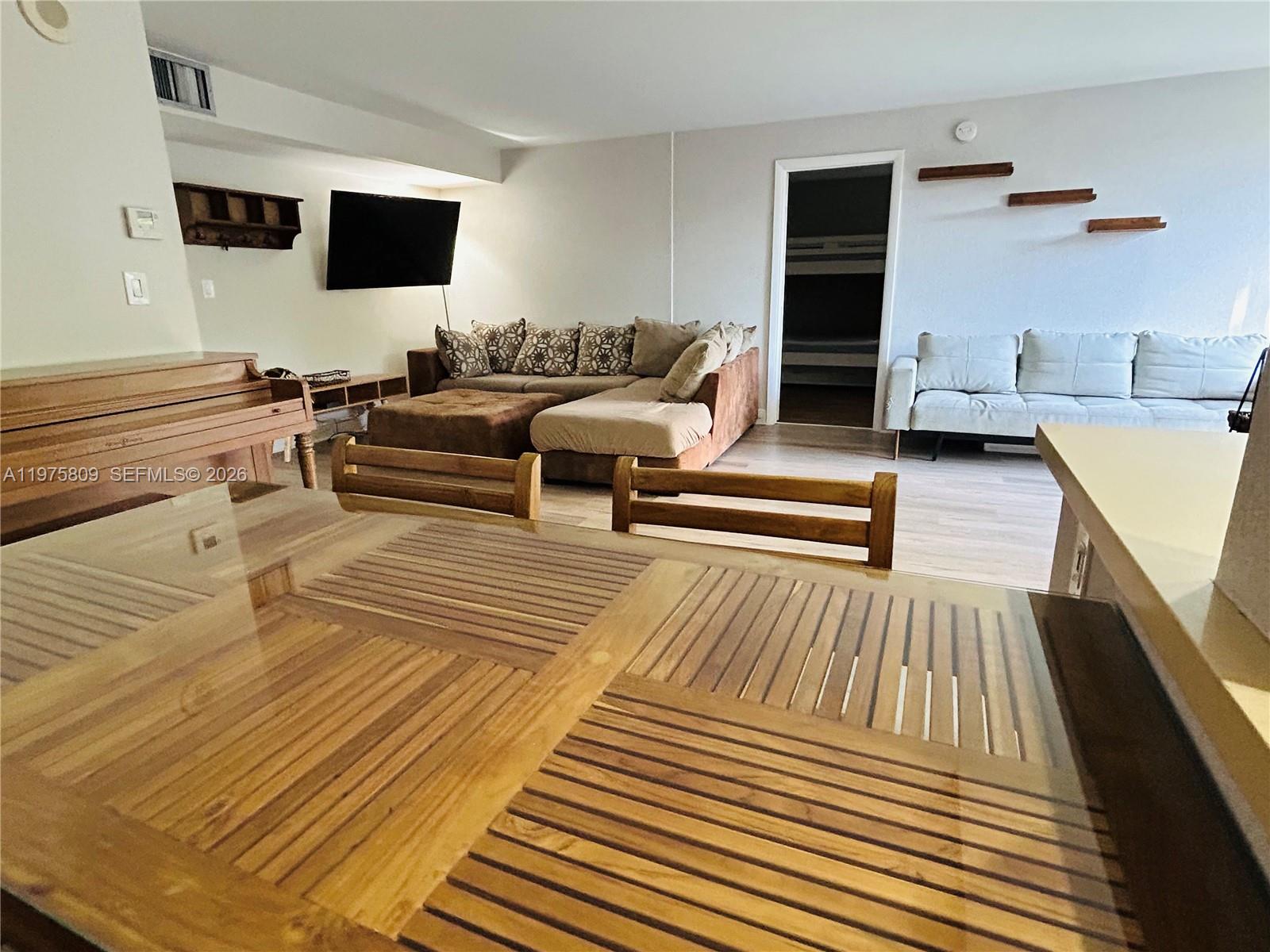 17021 N Bay Road