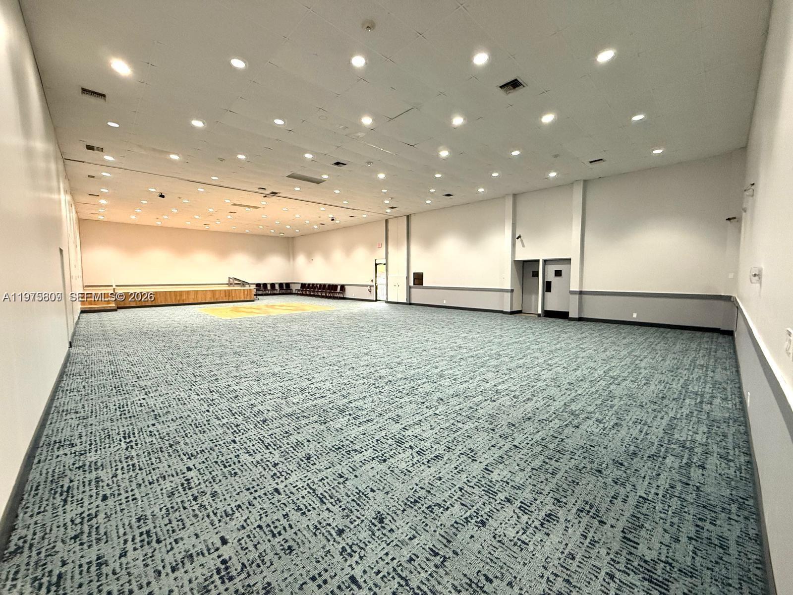 17021 N Bay Road