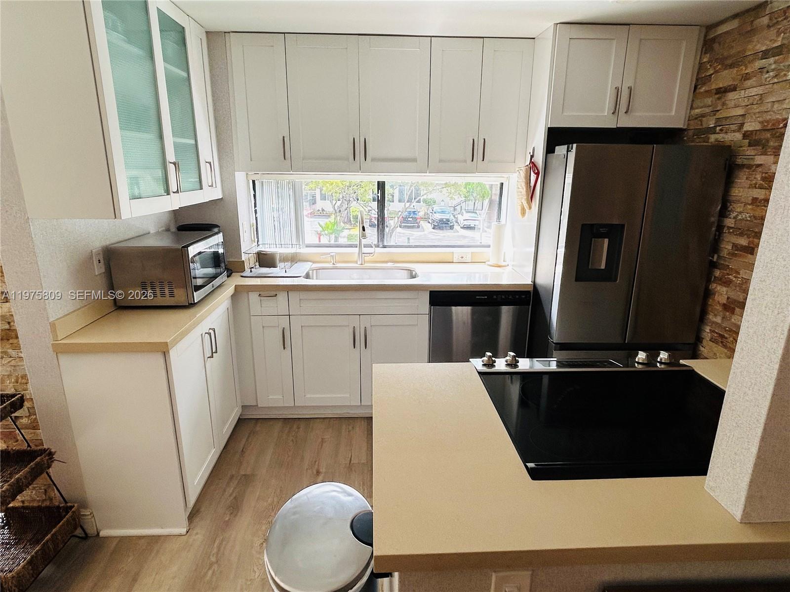 17021 N Bay Road