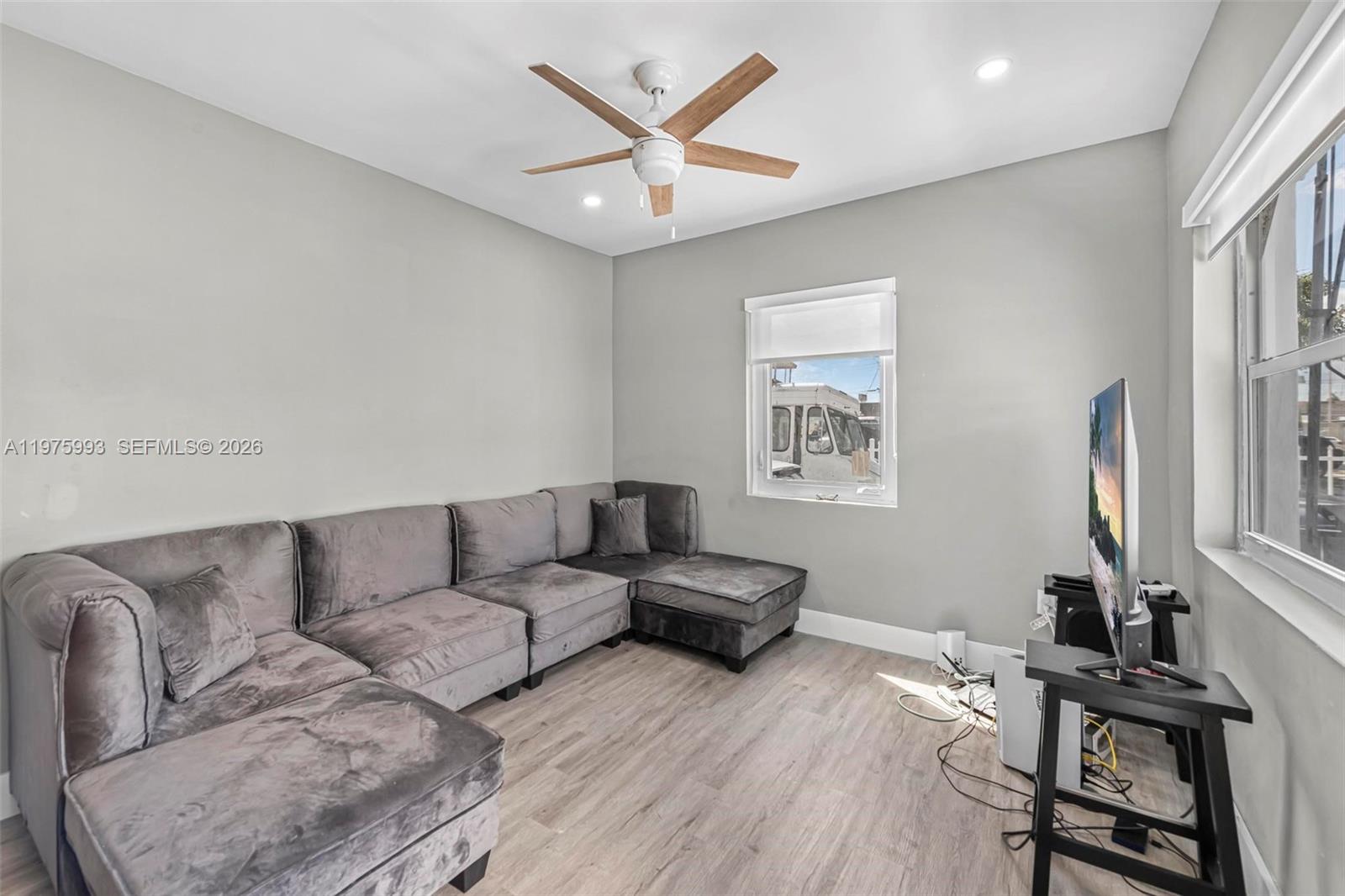 3705 NW 35th Avenue