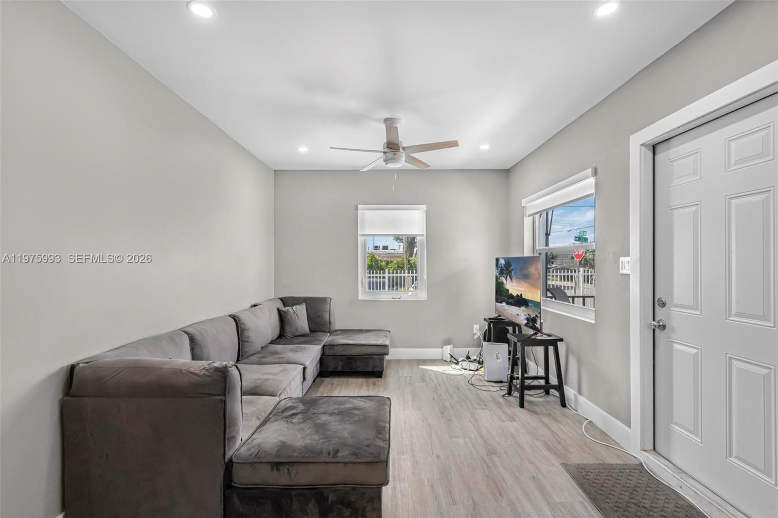 3705 NW 35th Avenue