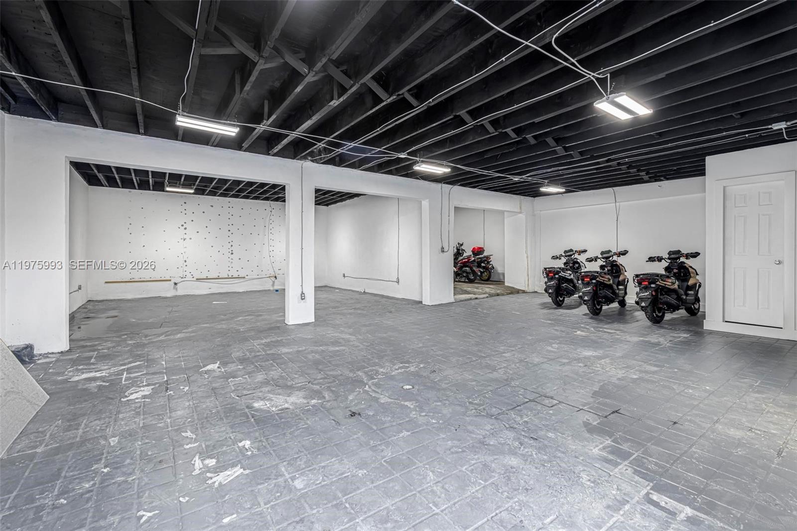 3705 NW 35th Avenue